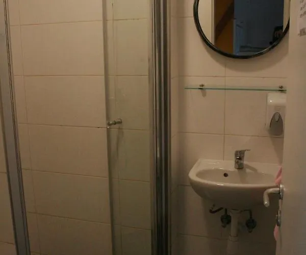 Booze & Snooze Social Split