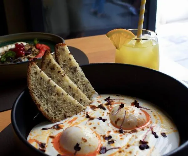 Booze & Snooze Social Split